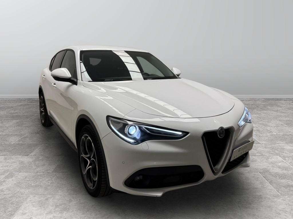 ALFA ROMEO Stelvio Stelvio 2.2 t Executive Q4 190cv auto