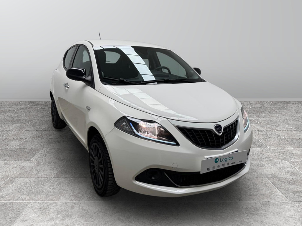 LANCIA Ypsilon Ypsilon 1.0 firefly hybrid Silver s&s 70c
