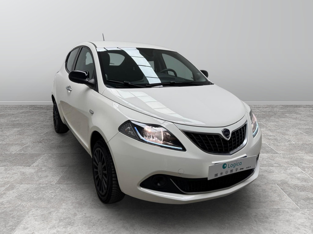 LANCIA Ypsilon Ypsilon 1.0 firefly hybrid Silver s&s 70c