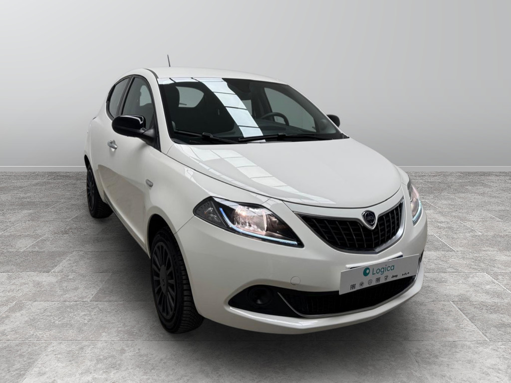 LANCIA Ypsilon Ypsilon 1.0 firefly hybrid Silver s&s 70c