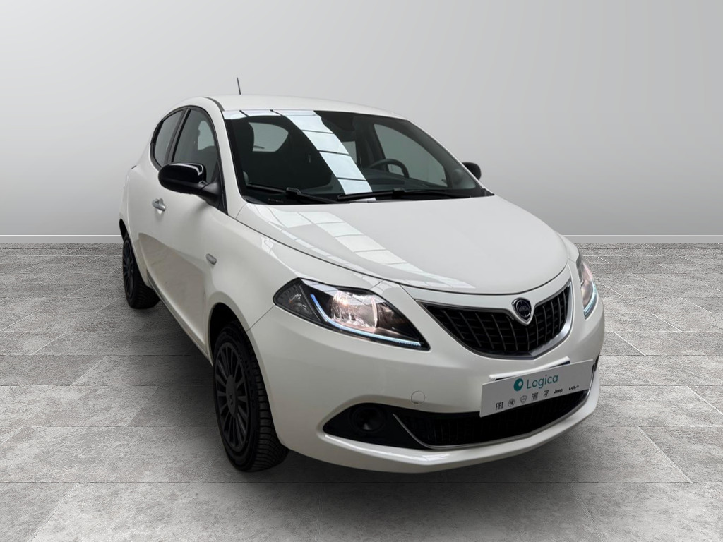LANCIA Ypsilon Ypsilon 1.0 firefly hybrid Silver s&s 70c