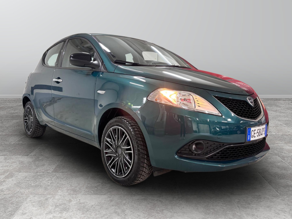 LANCIA Ypsilon Ypsilon 1.0 firefly hybrid Gold s&s 70cv